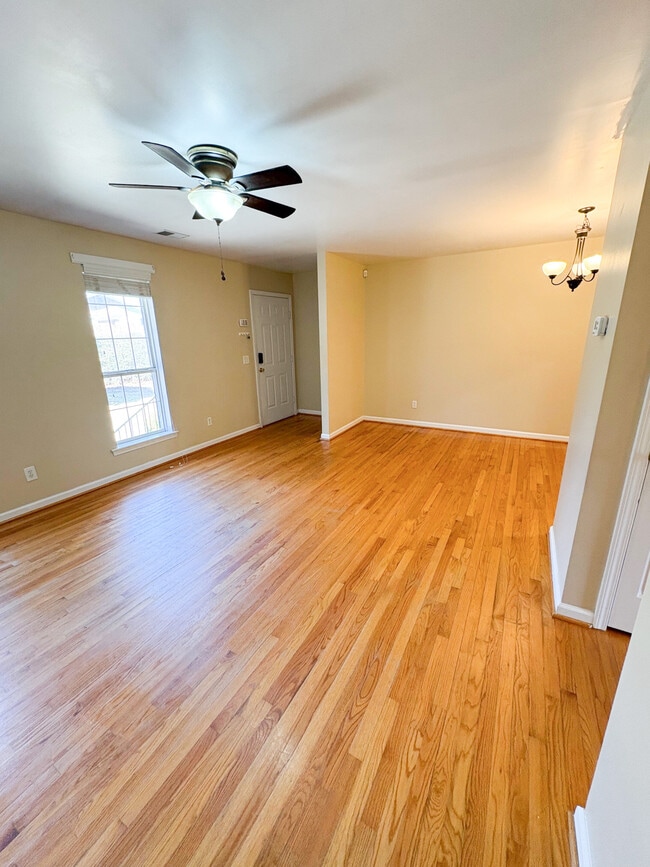 Photo - 1324 Deerwood St