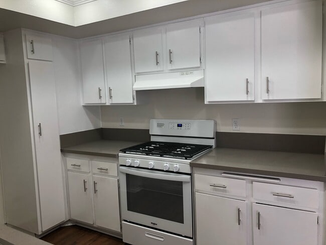 Photo - 6400 Kraft Ave Unit 4
