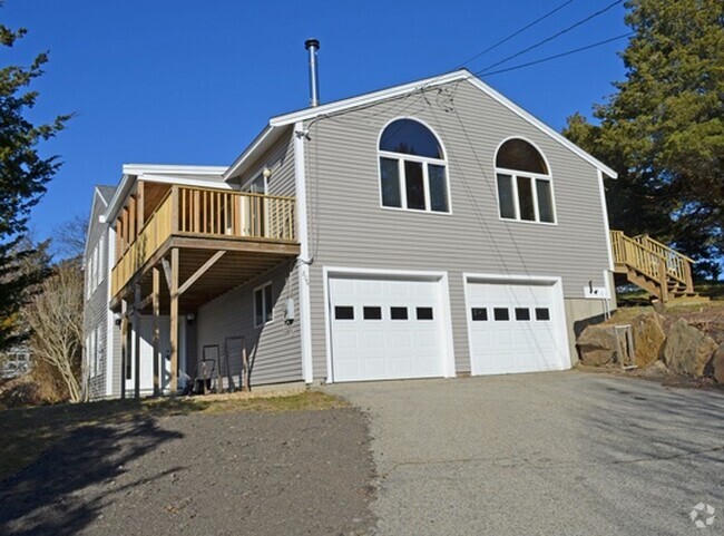 Building Photo - Winter Rental w/ Utilities Included: Winga...