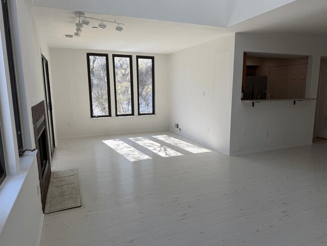 Photo - 798 Spinnaker Ct Unit 798