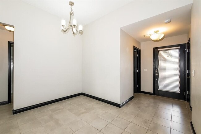 Photo - 10512 NW 35th St