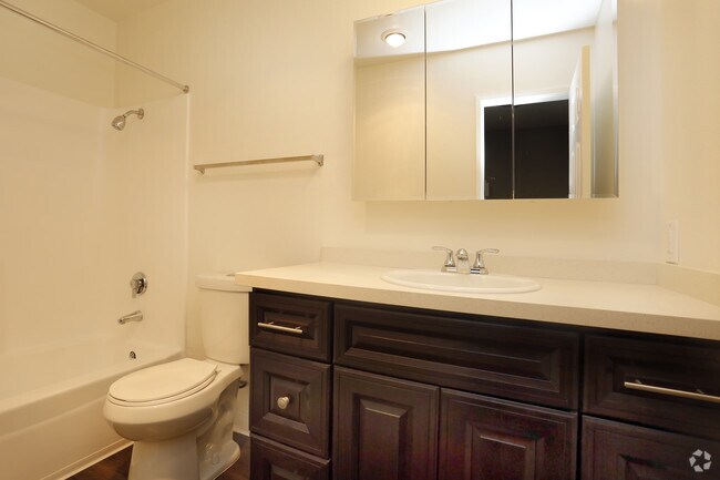 Meadowridge Apartments For Rent In Ventura Ca Forrent Bathroom Meadowridge Apartments