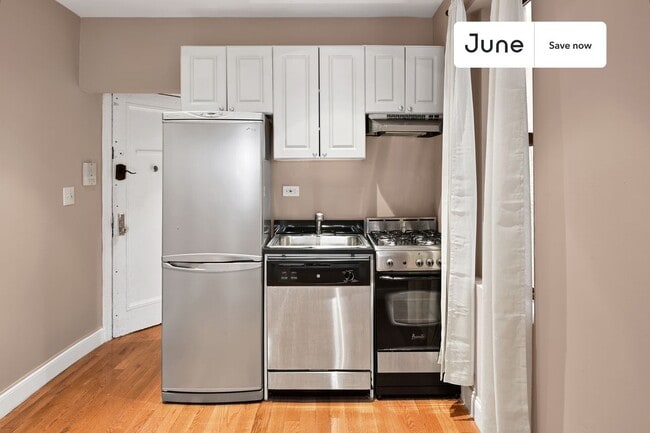 Photo - 715 E 5th St Unit 3B