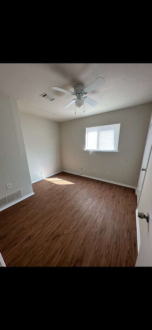Photo - $500.00 off 1st rent!! READY TO MOVE IN!!!...