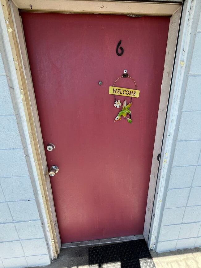 Building Photo - 220 N 4th St Unit #6