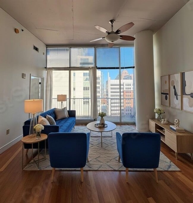 Building Photo - 44 Peachtree Pl NE Unit 2030
