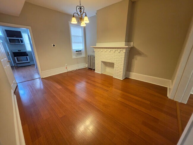 239 K St NE