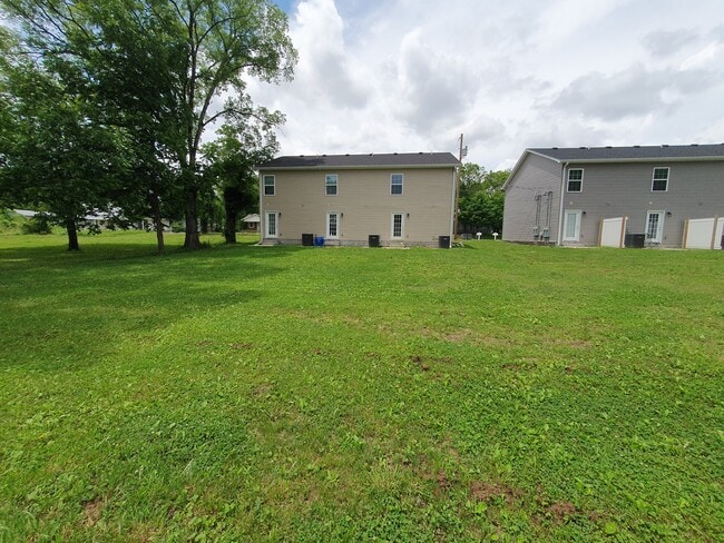 Photo - 406 Hedgemont Ave