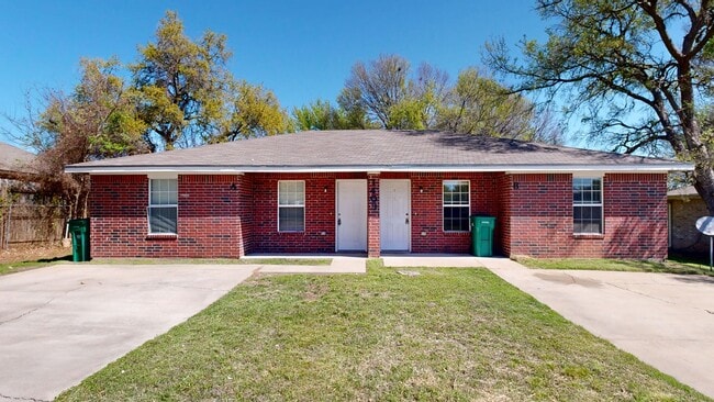 Photo - PRICE IMPROVEMENT NOW ONLY $895!!!!!!!!!!