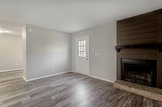 Photo - 836 NW Summercrest Blvd