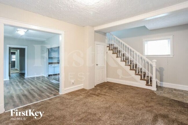 Photo - 2448 Norton Ave