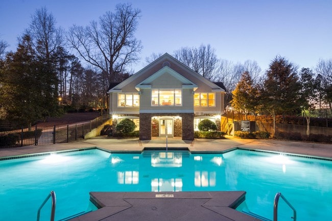 Photo - Lakeside at Arbor Place