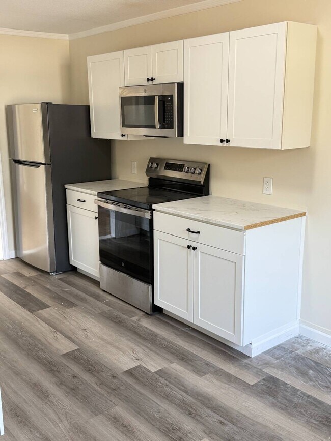 Photo - 551 N Lee Ave