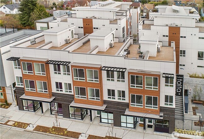 Building Photo - Ballard Townhouse 2bd/2ba, Roof Top Deck, AC