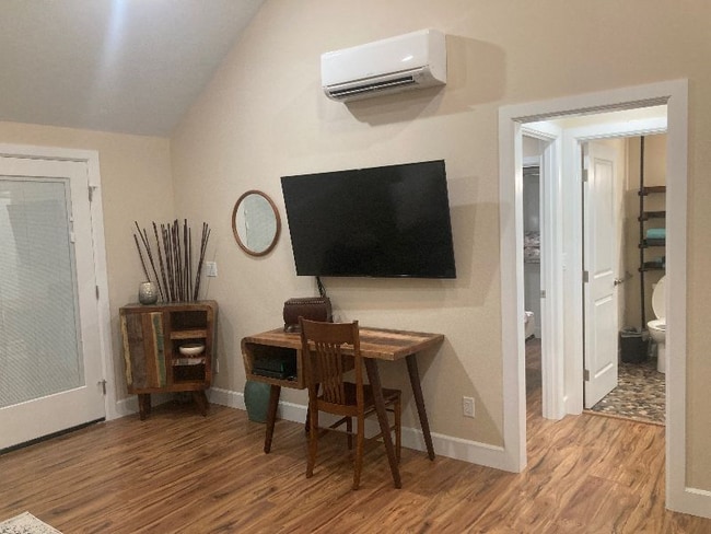 Photo - 1150 Northwood Dr NE