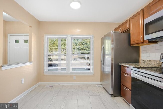 Photo - 8 Almanac Ct