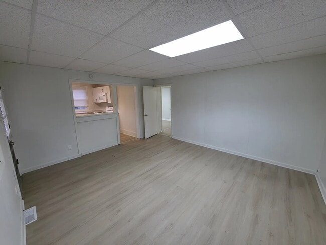 Photo - 605 Hale St Unit 1