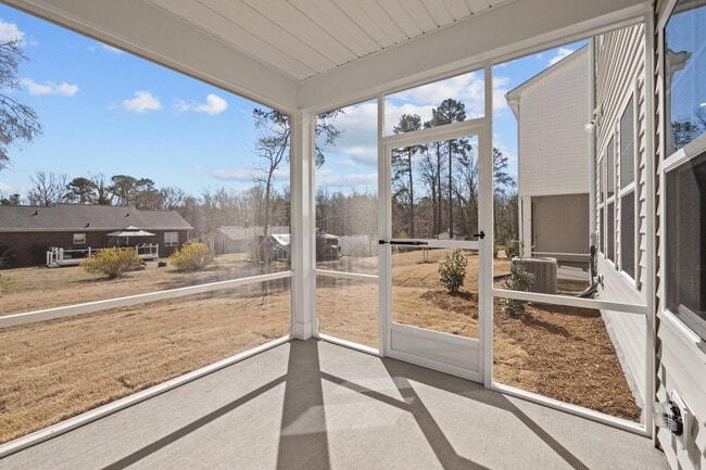 Photo - 1105 Rosefinch Dr