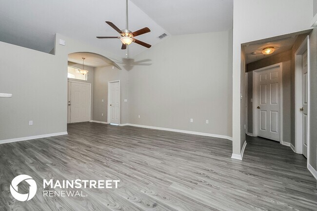 Photo - 918 Summer Glen Dr