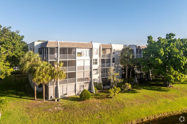 Photo - Lagoon Place