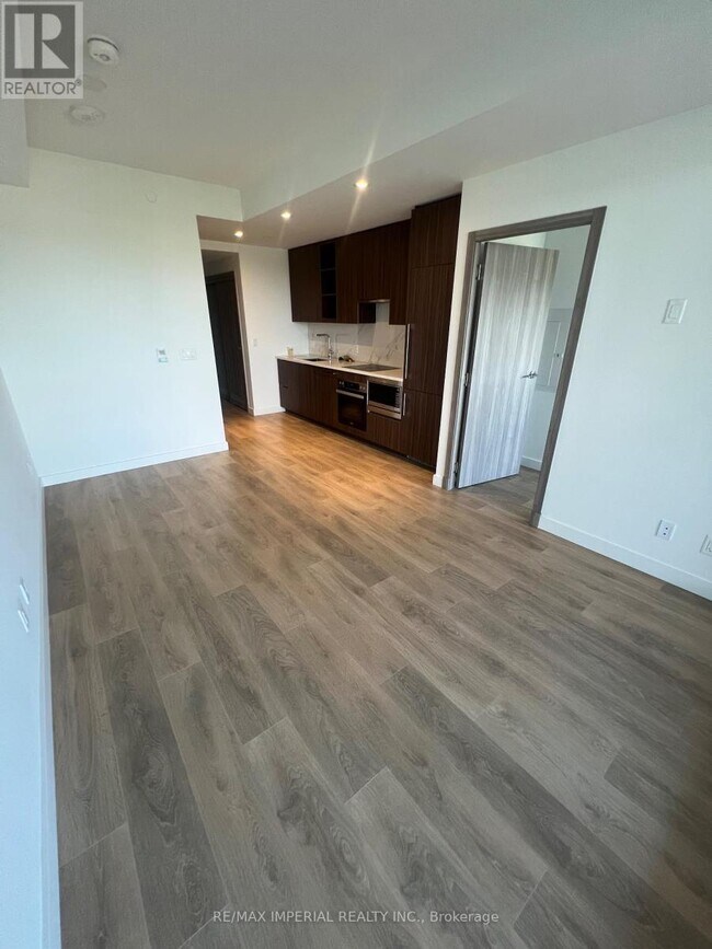 Photo - 25 McMahon Dr Unit 610