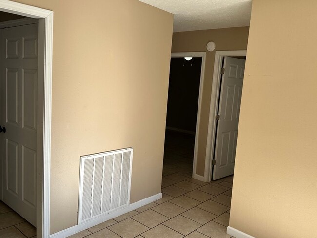 Photo - 2 Bedroom Duplex in Bald Knob – Great Location!