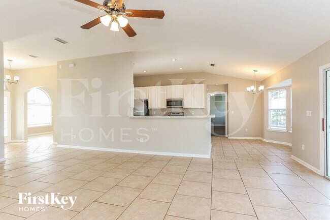 Photo - 247 Ridgewick Dr S