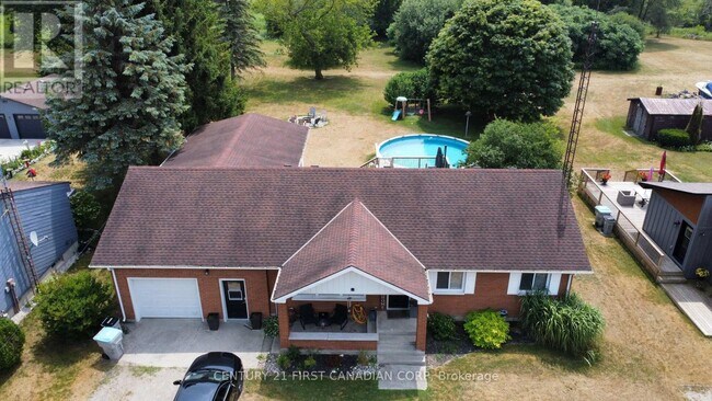 Photo - 8319 Goosemarsh Line