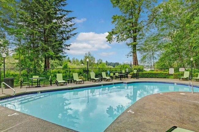 Photo - Charter Club Apartments