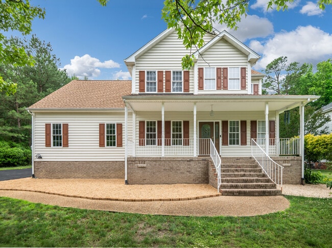 Building Photo - 619 Greyshire Dr