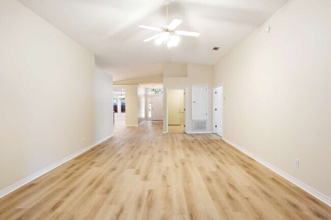 Photo - 4 bedroom 2 bathroom home in SW Pensacola ...