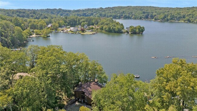Photo - 7 Wildwood Ln