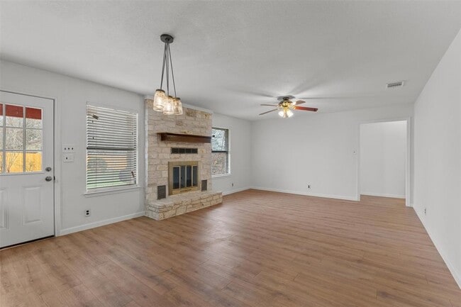 Photo - 209 E Rector St