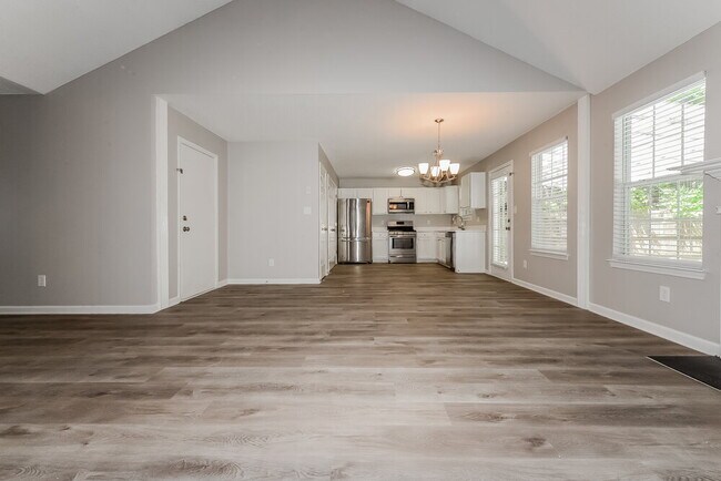 Photo - 2860 Highland Hill Pkwy