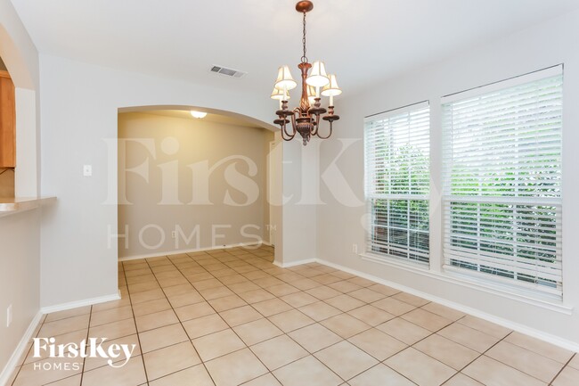 Photo - 10432 Turning Leaf Trail