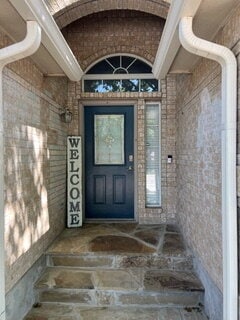 Building Photo - Beautiful 4 Bed/2 Bath with a Pool in the Heart of Castle Hills