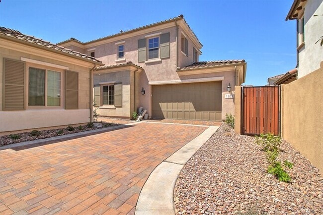 Building Photo - Highly sought neighborhood, stunning home!