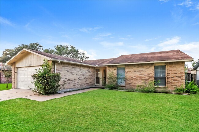 Photo - 16814 Macleish Dr