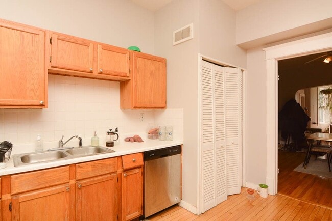 Photo - 2024 W Augusta Blvd Unit 3