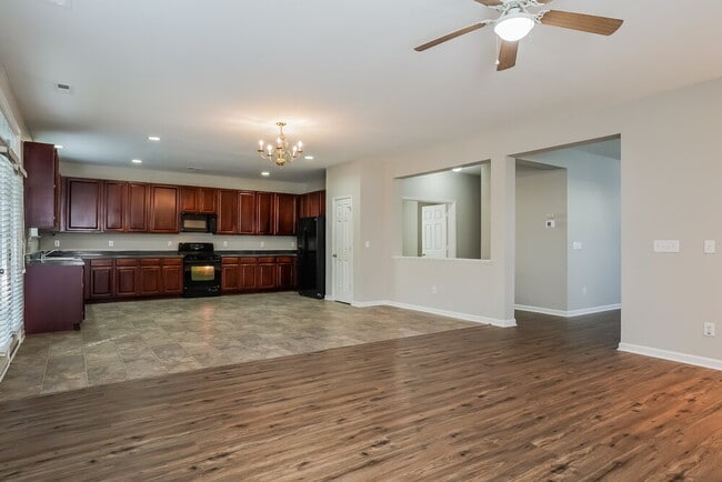 Photo - 2852 Roundleaf Ct