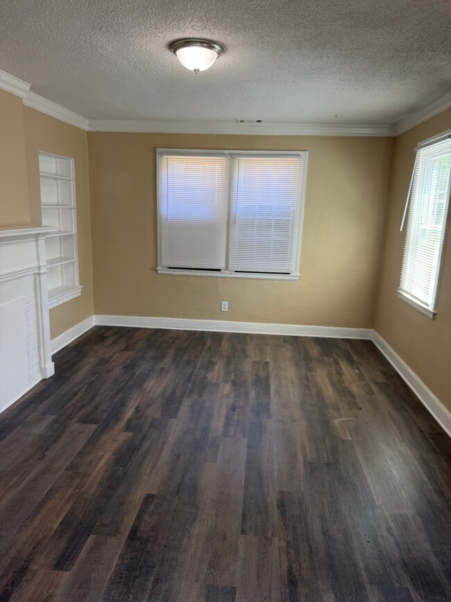 Photo - 2634 Browning Ave