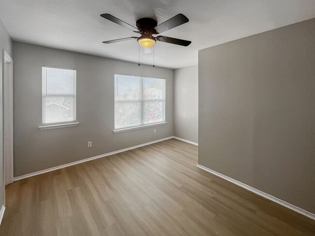 Photo - Welcome Home to Comfort and Convenience