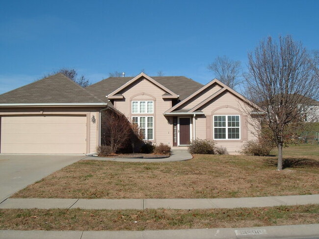 Beautiful Home in Platte City! - Beautiful Home in Platte City!