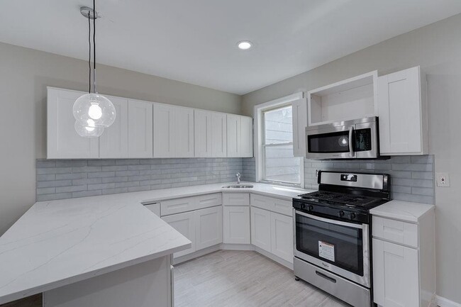 Photo - 11 Holmes Ave