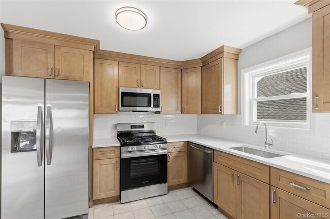 Photo - 360 W Fulton St Unit lower