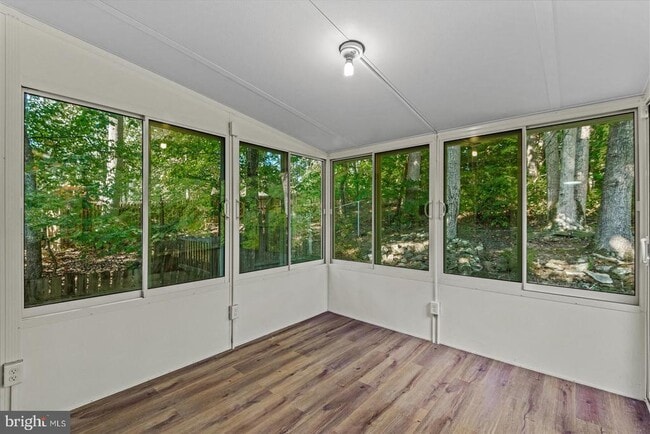 Building Photo - 2312 Harpoon Dr