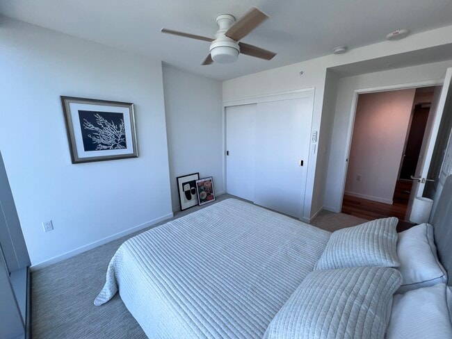 Bedroom Reverse - 1515 Liona St Unit TPOK 1506 Liona