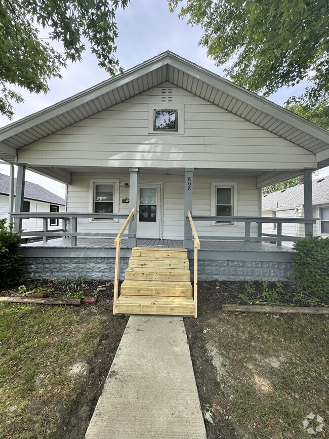 Building Photo - 808 E Elm St Rental