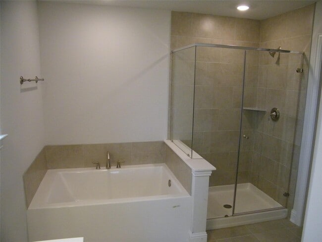 Photo - 5315 New Iberia Ln