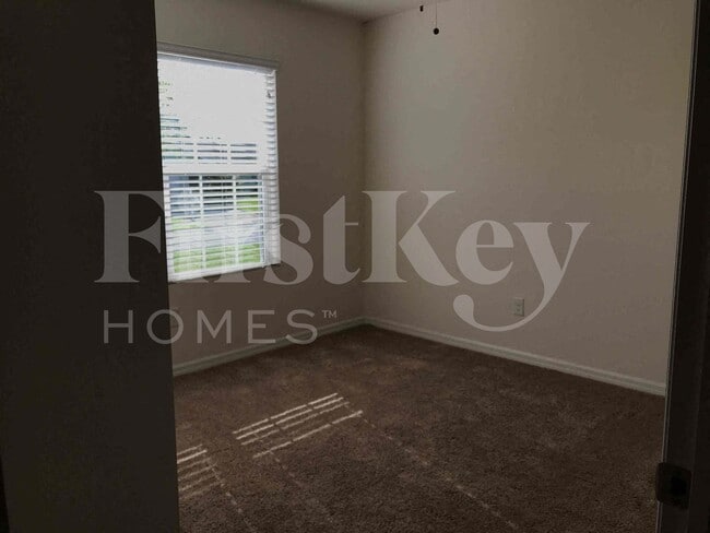 Photo - 620 SE 1st Pl